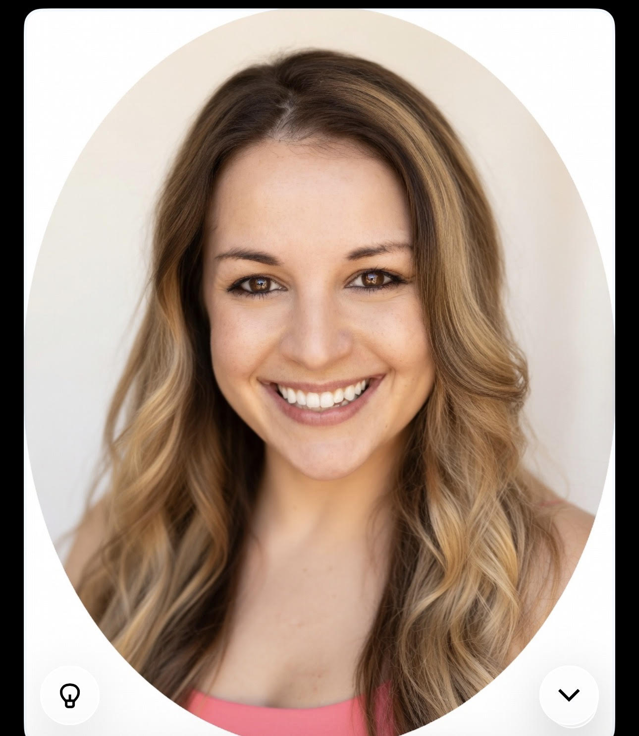 Rhiannon Morris Headshot